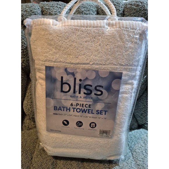 Bliss Bath & Home Other - Bliss Bath & Home 6-Piece Bath Towel Set One Size White
